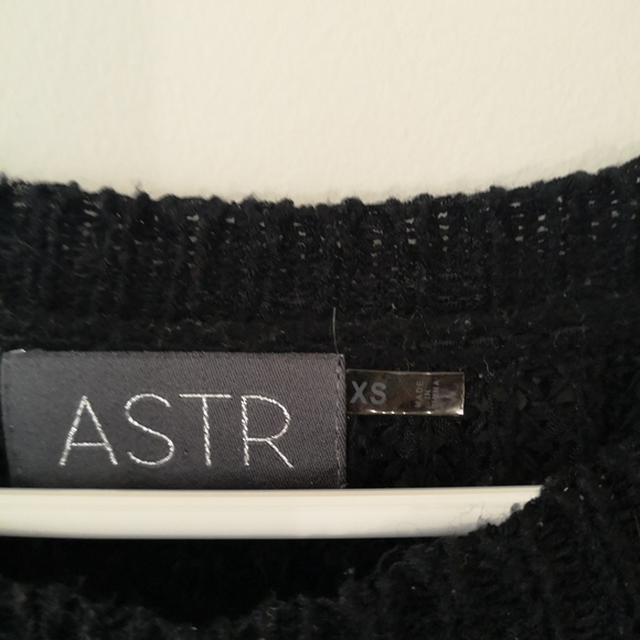 Black sweater with lace hem detail XS - Picture 2 of 3